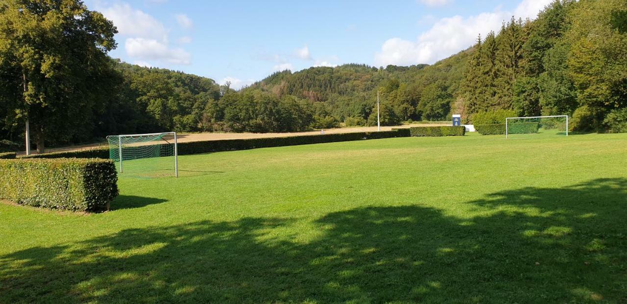 Het Boshuisje In Durbuy Villa Luaran gambar